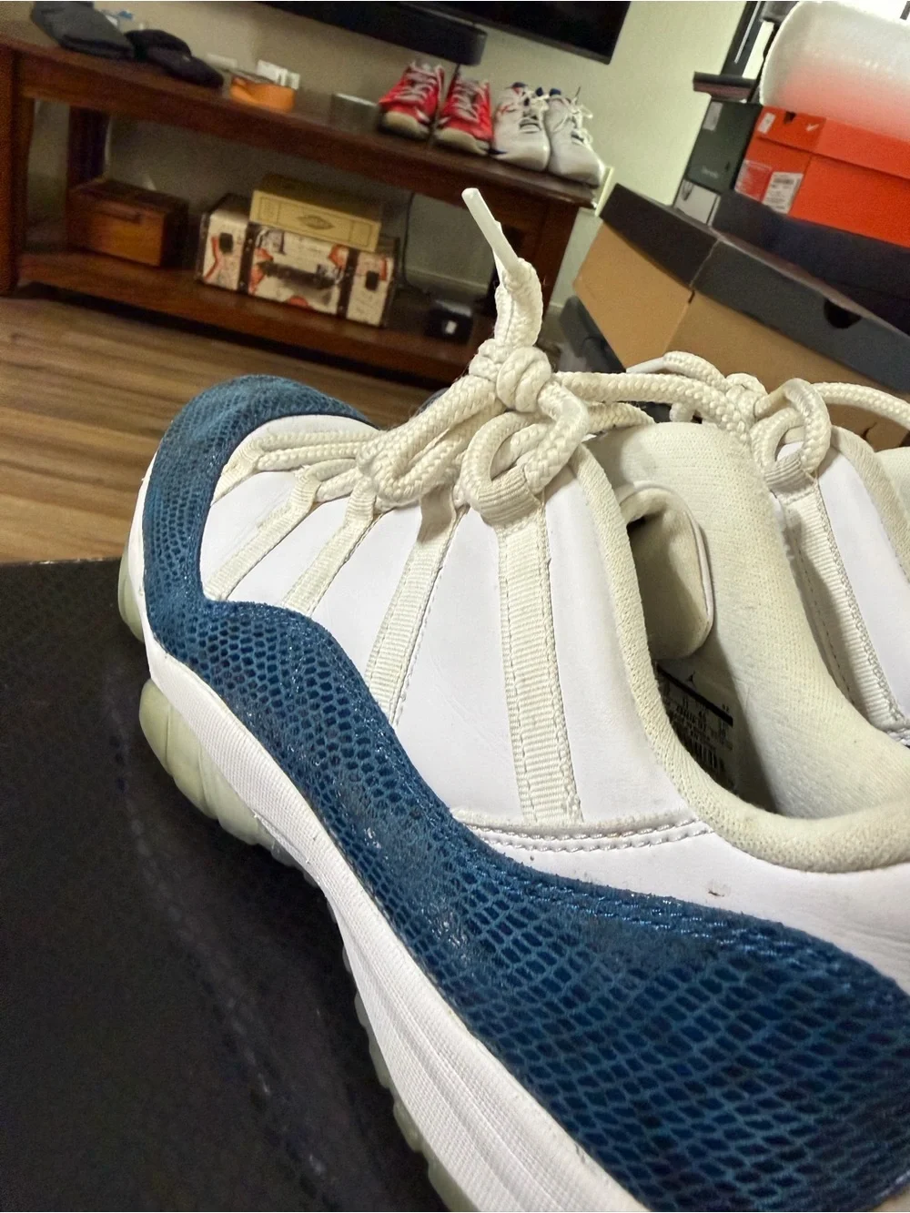 Air Jordan 11 size 12 (Low Navy Snakeskin 2019) CD6846-102